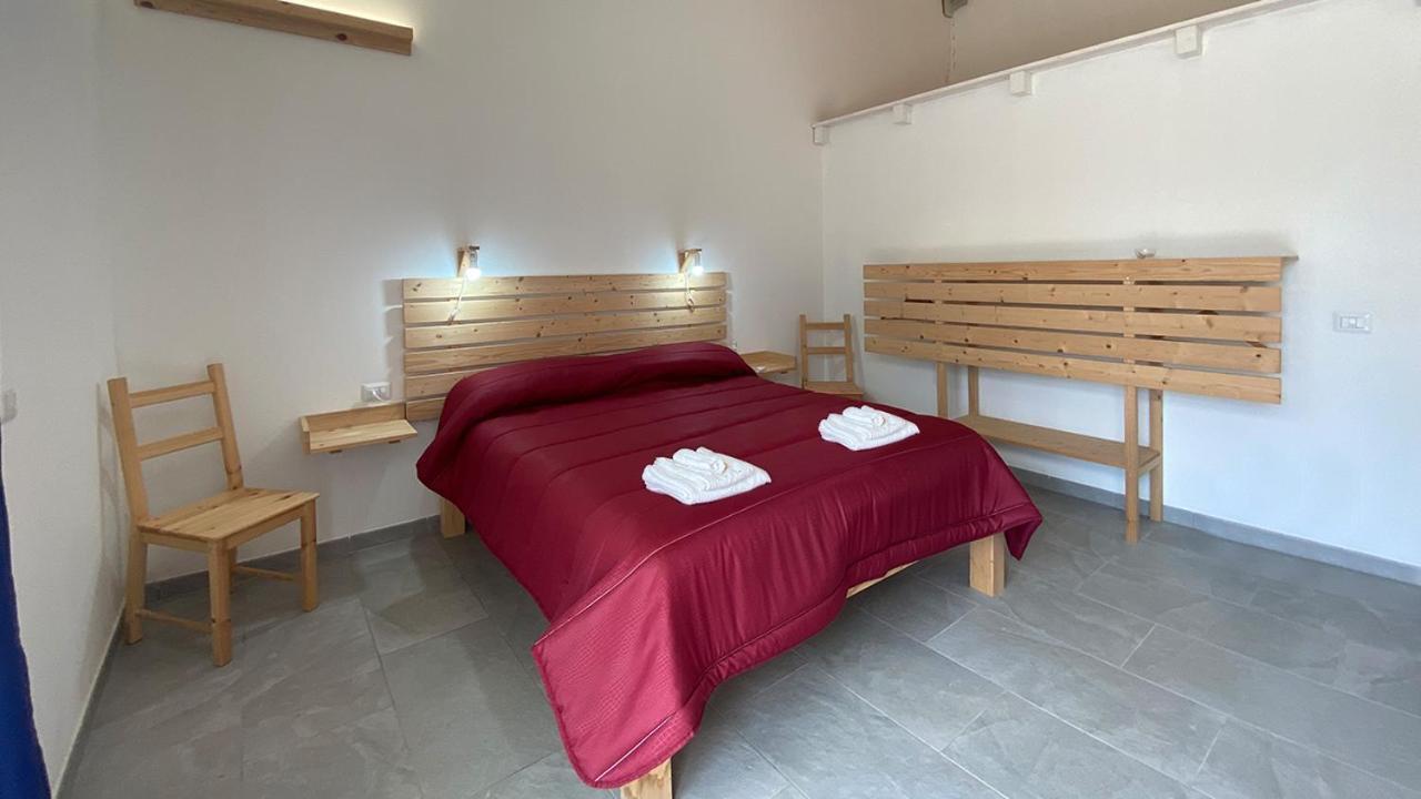 Hotel I Tre Schen à Calasetta Extérieur photo